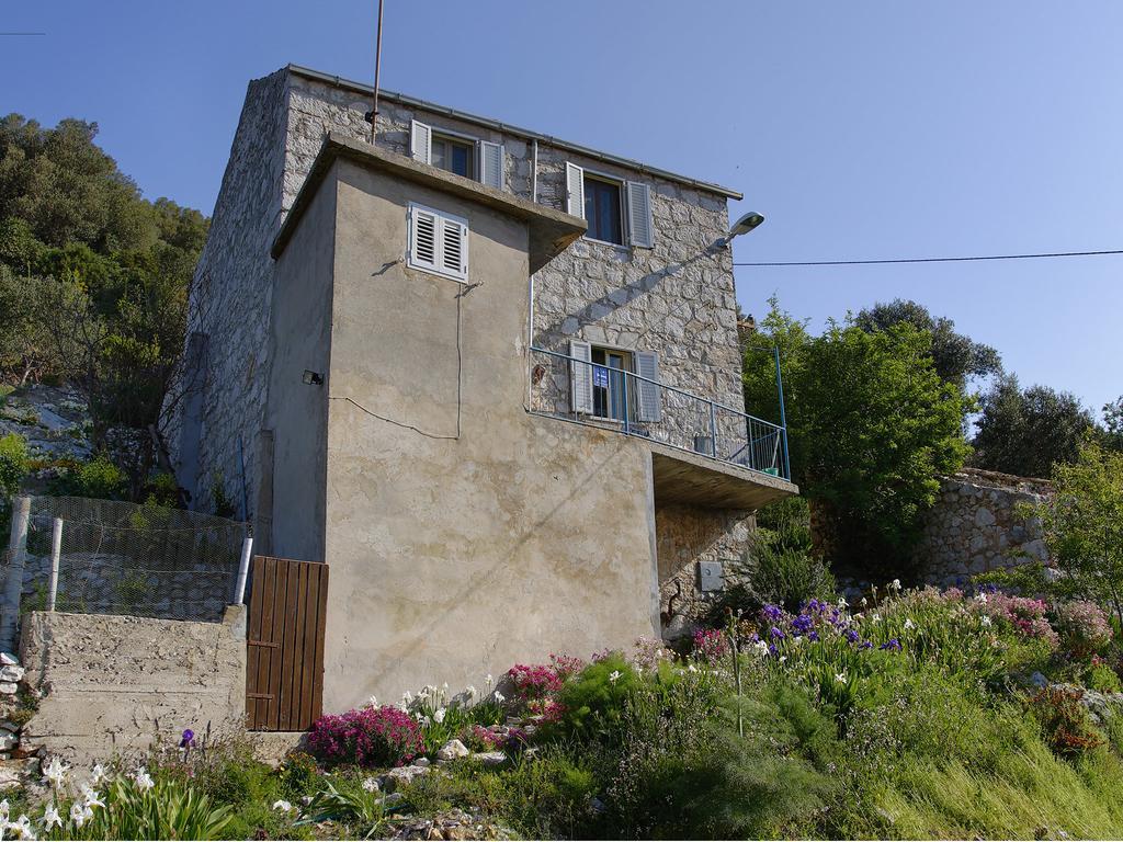 Apartment Cacini Dvori Lastovo Zimmer foto